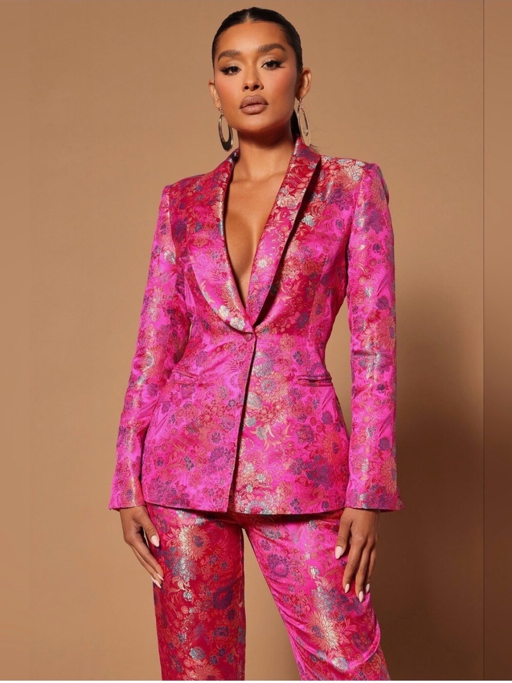 Fuchsia Floral Brocade Women's Blazer and Trousers Set - Picture 2 of 7
